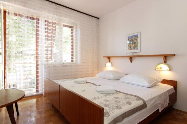 Eco-Apartments With Nice Garden Baska Voda Exterior photo